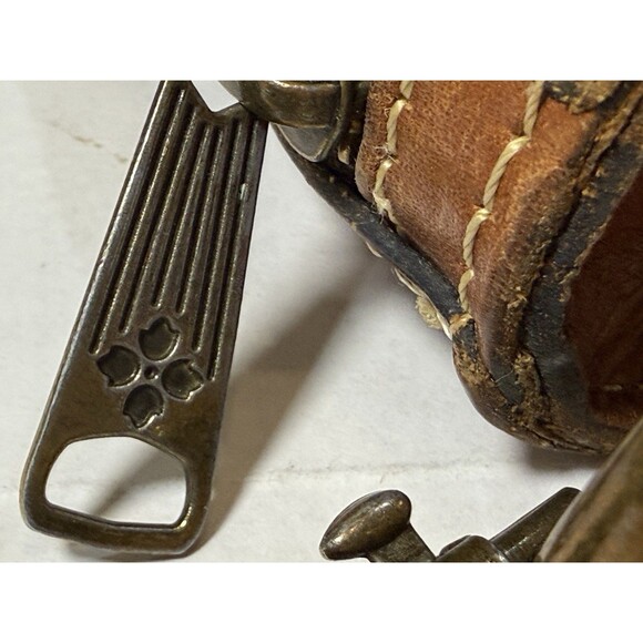 PATRICIA NASH #P53414 Crossbody with Whipstitched Detail In the Color Florence - Picture 12 of 16